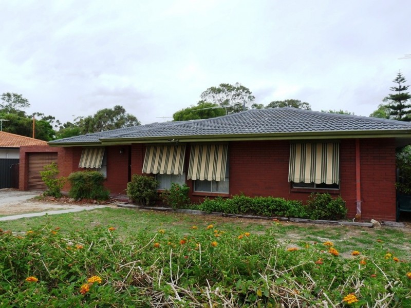 18 Toorak Road, Armadale WA 6112