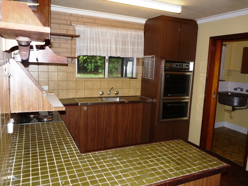 18 Toorak Road, Armadale WA 6112