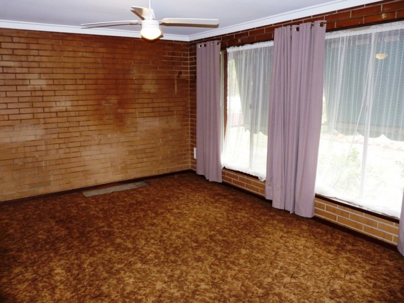 18 Toorak Road, Armadale WA 6112