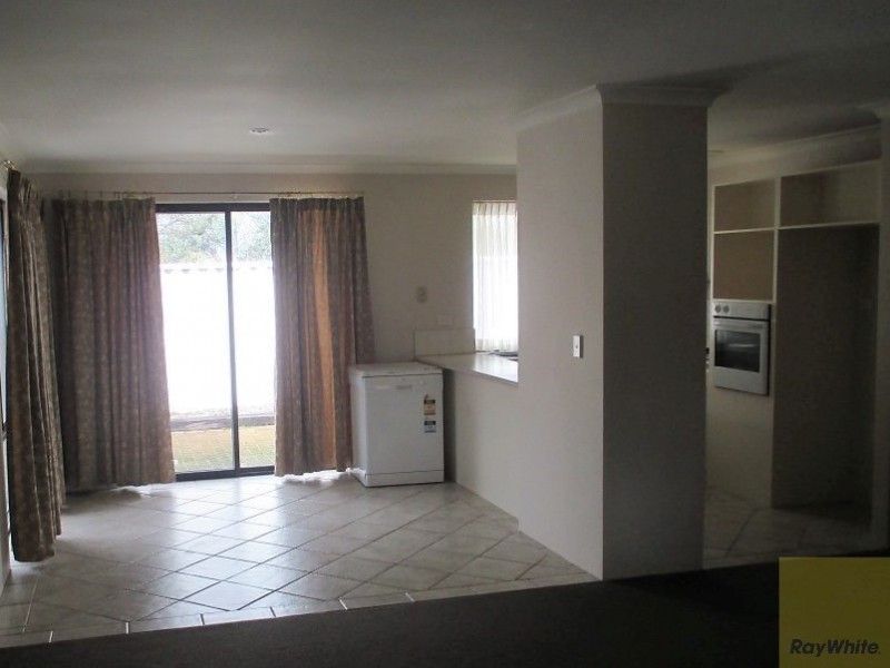 8/27 Babington Cres, Bayswater WA 6053