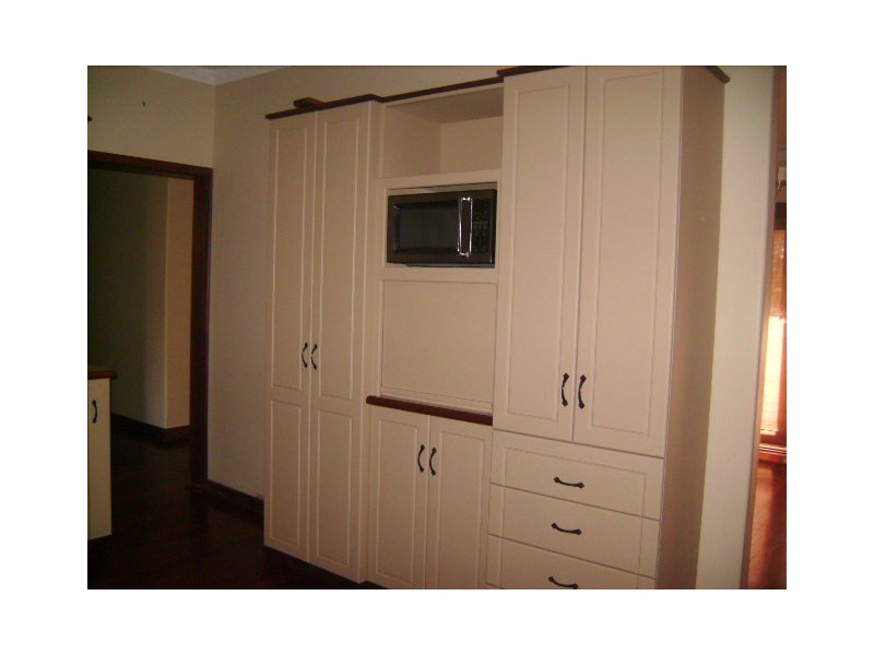 327 Eleventh Road, Brookdale WA 6112