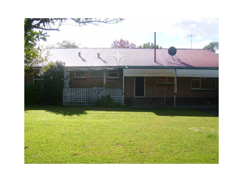 327 Eleventh Road, Brookdale WA 6112