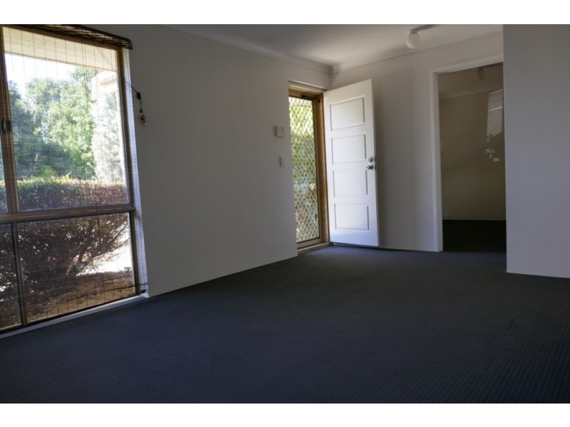 29 Reveley Close, Seville Grove WA 6112