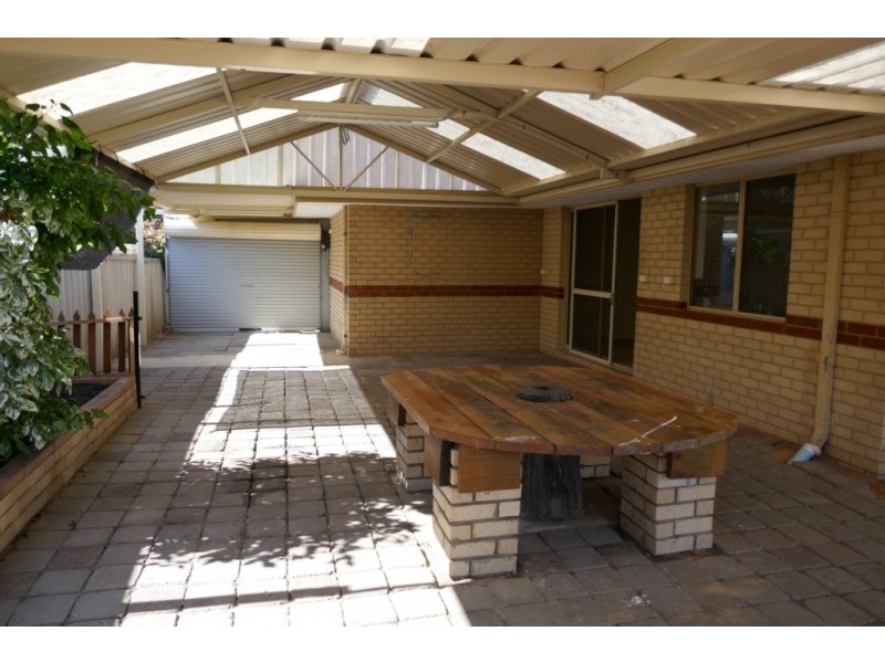 29 Reveley Close, Seville Grove WA 6112