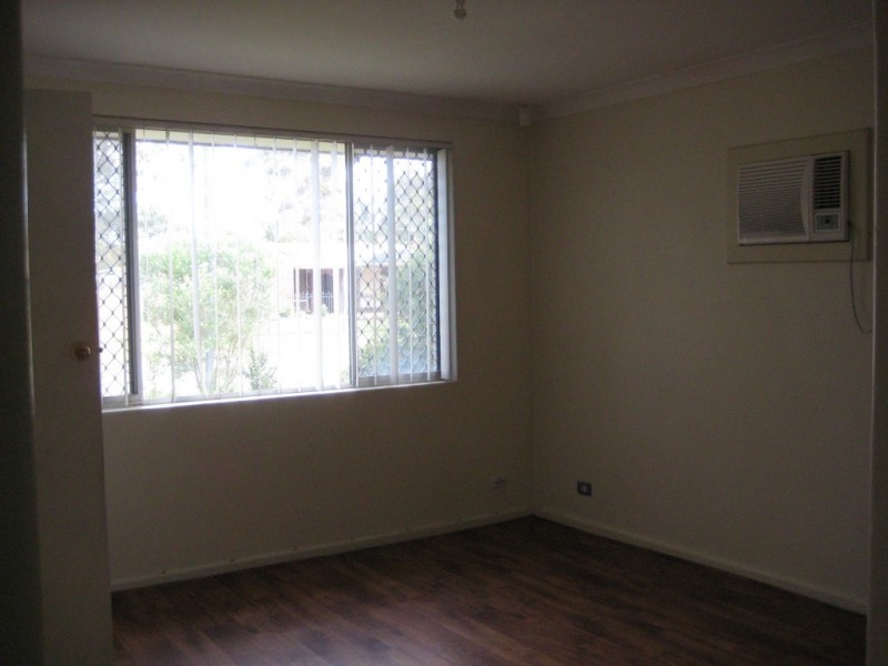6 Silver Mallee Close, Camillo WA 6111