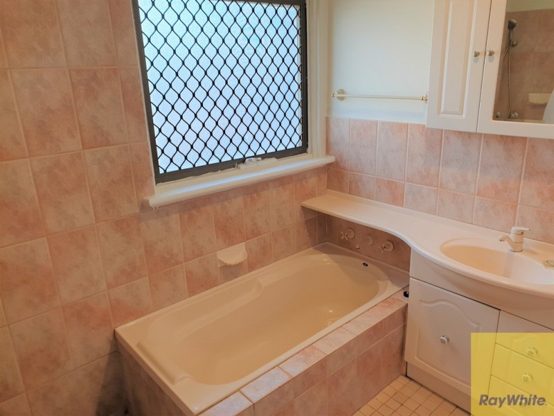 4 Cherry Way, Camillo WA 6111