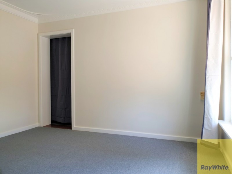 4 Cherry Way, Camillo WA 6111