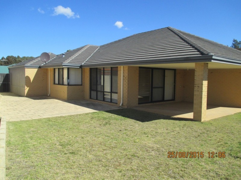 32 Teal Brook Circle, Seville Grove WA 6112