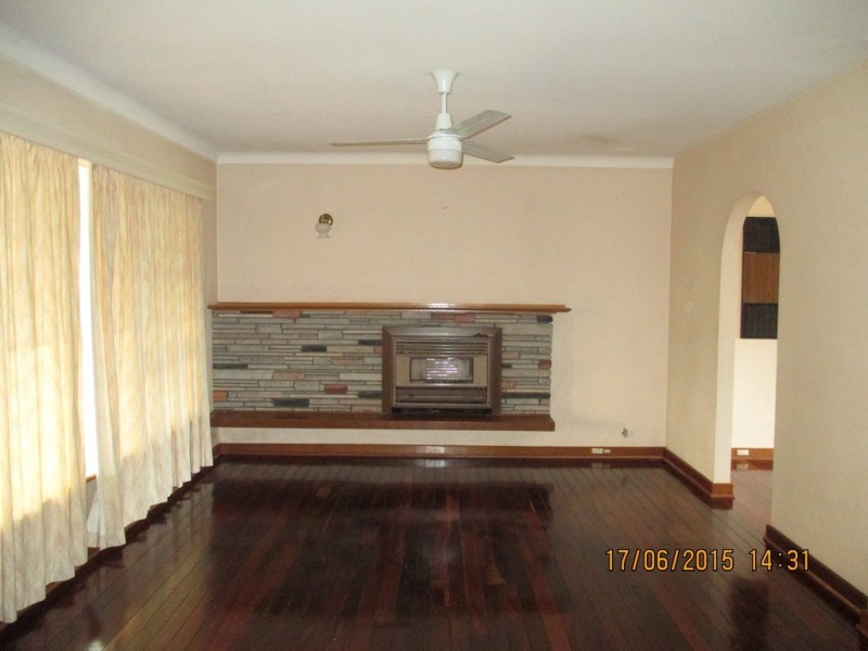 31 Lucich Street, Kelmscott WA 6111