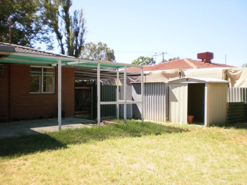 27 Kootingal Road, Armadale WA 6112