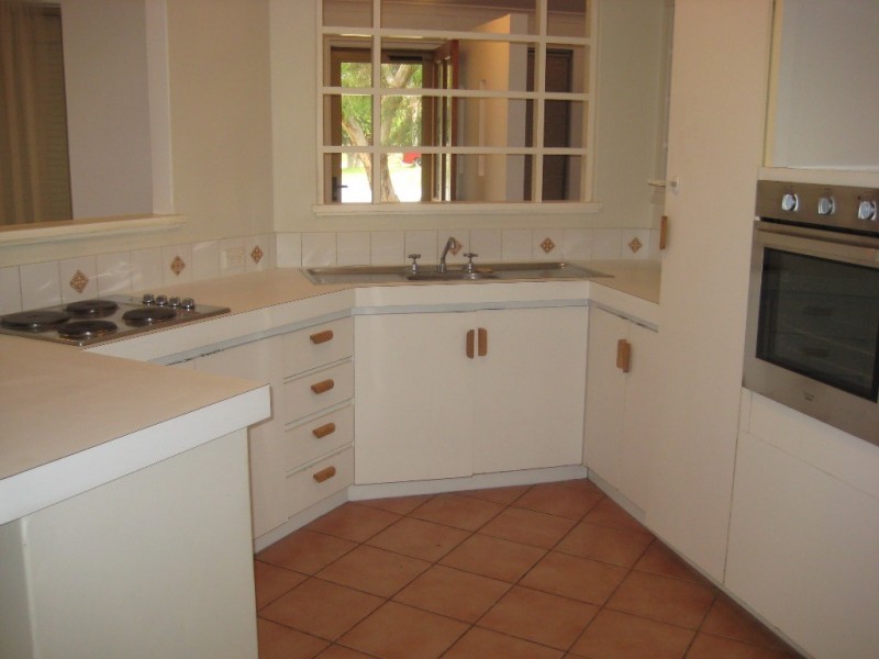 11 Denning Court, Seville Grove WA 6112