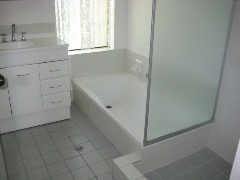 11 Denning Court, Seville Grove WA 6112