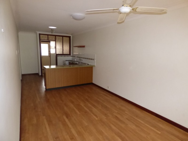 4/3 Netley Place, Armadale WA 6112
