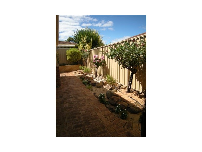 11/99 Owtram Road, Armadale WA 6112