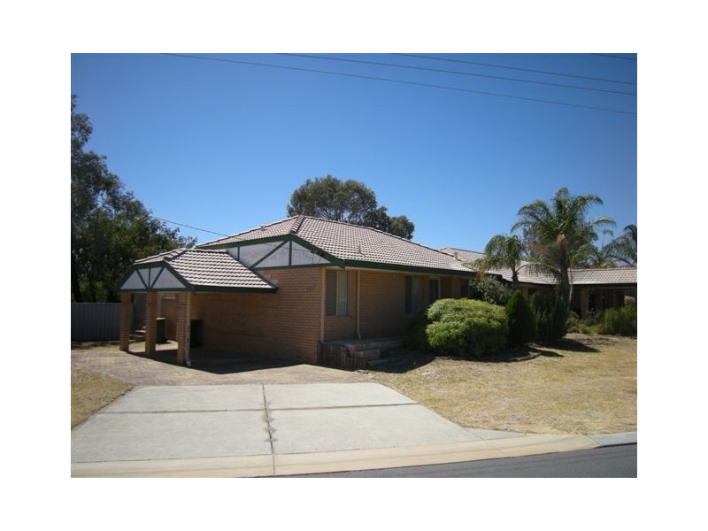 1/11 Stott Close, Armadale WA 6112