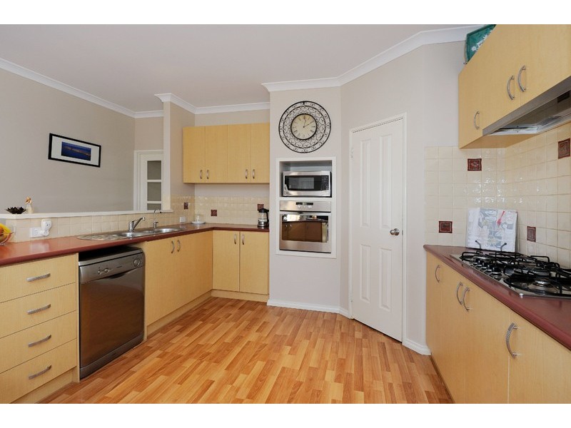 3 Lyon Road, Atwell WA 6164