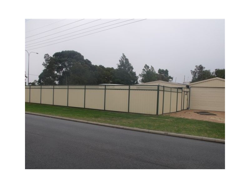 Seville Grove WA 6112