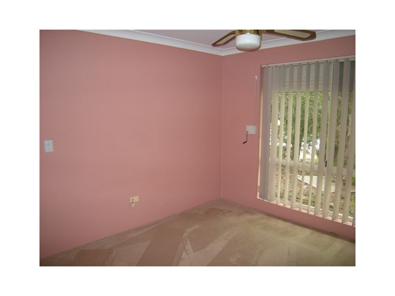 41 Farmer Ave, Brookdale WA 6112