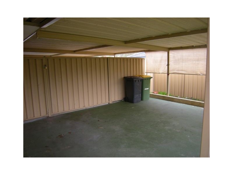 41 Farmer Ave, Brookdale WA 6112