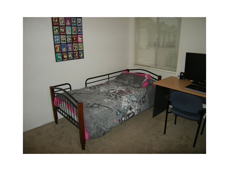 Seville Grove WA 6112