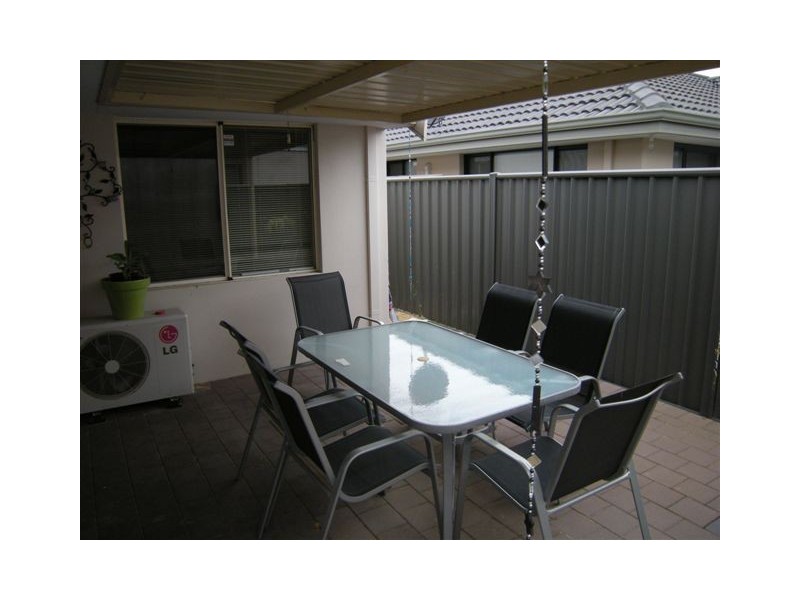 Seville Grove WA 6112