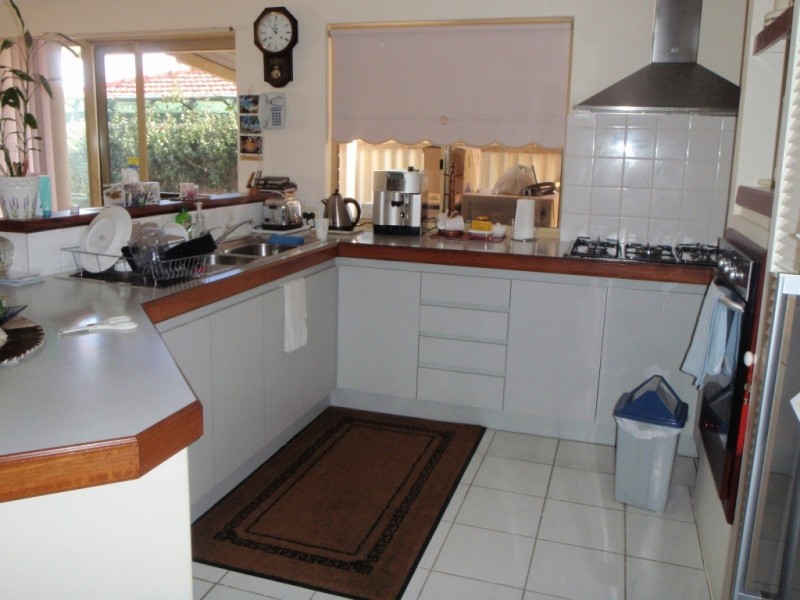 40 Eureka Place, Seville Grove WA 6112