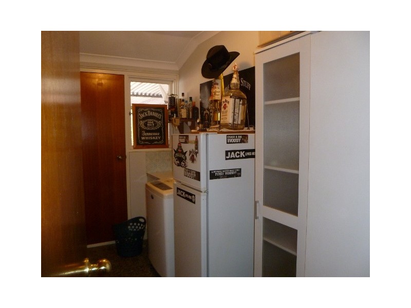 101 Grovelands Drive, Camillo WA 6111