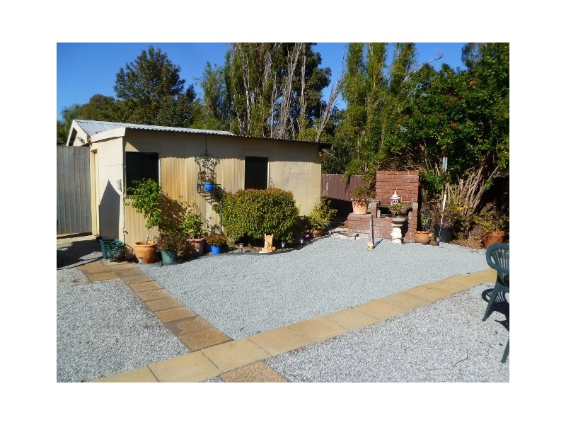 101 Grovelands Drive, Camillo WA 6111