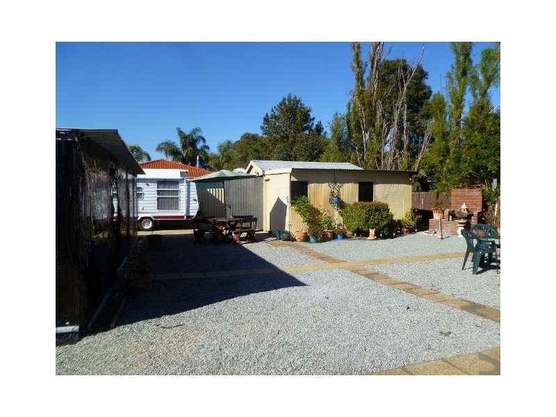 101 Grovelands Drive, Camillo WA 6111