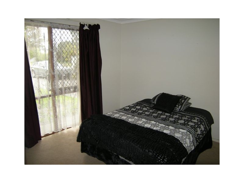 8 Phylma Street, Armadale WA 6112