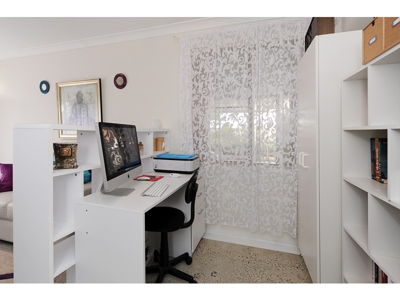 104 Strawberry Drive, Seville Grove WA 6112