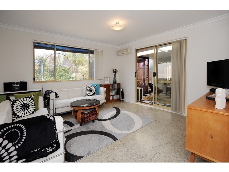 104 Strawberry Drive, Seville Grove WA 6112