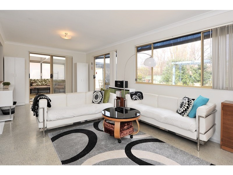 104 Strawberry Drive, Seville Grove WA 6112