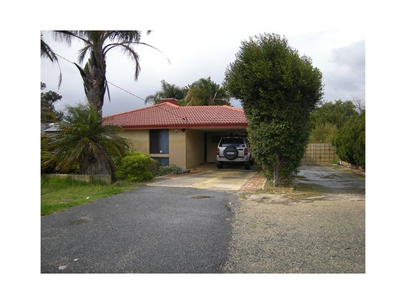 94 Third Avenue, Kelmscott WA 6111