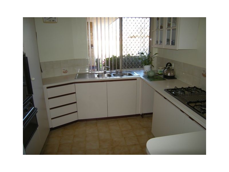 13/16 Heron Place, Maddington WA 6109