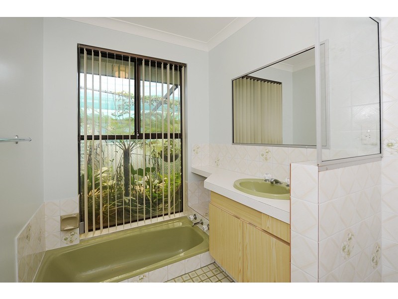 Champion Lakes WA 6111