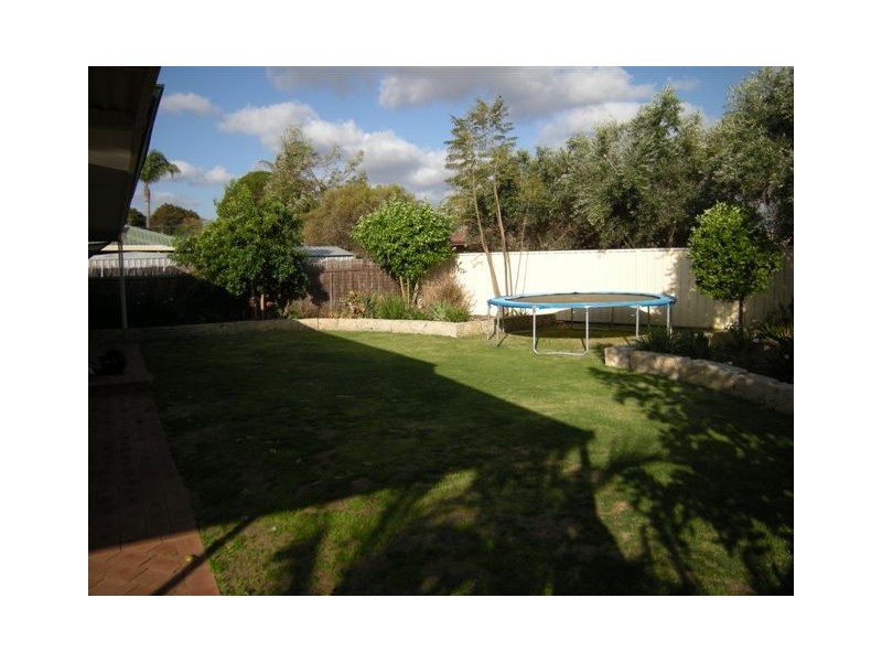 7 Ellendale Court, Seville Grove WA 6112