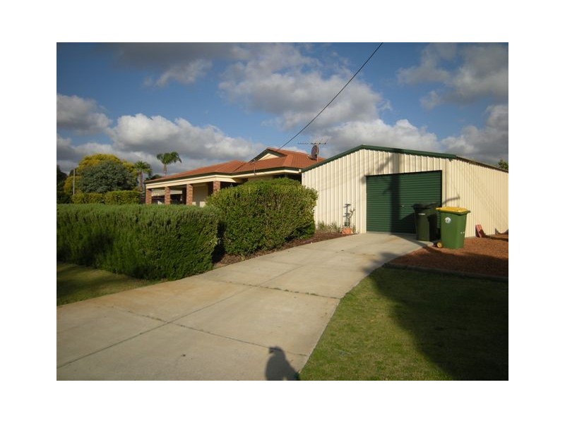 7 Ellendale Court, Seville Grove WA 6112