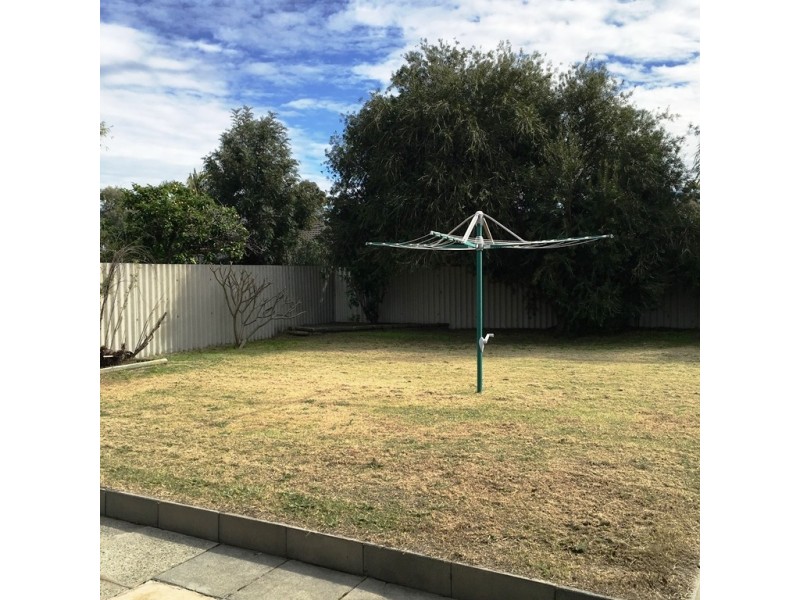4 Rainbow Court, Gosnells WA 6110