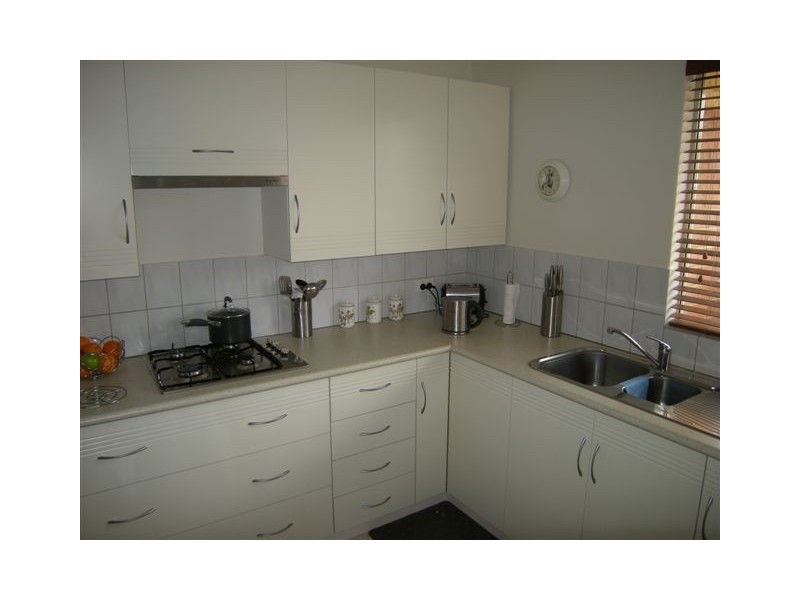 6/8 Heron place, Maddington WA 6109