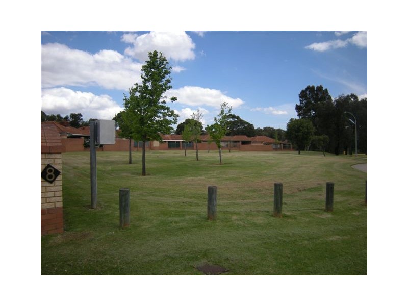 6/8 Heron place, Maddington WA 6109