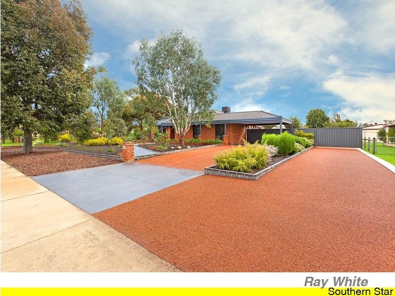 27 Allwood Ave, Hilbert WA 6112