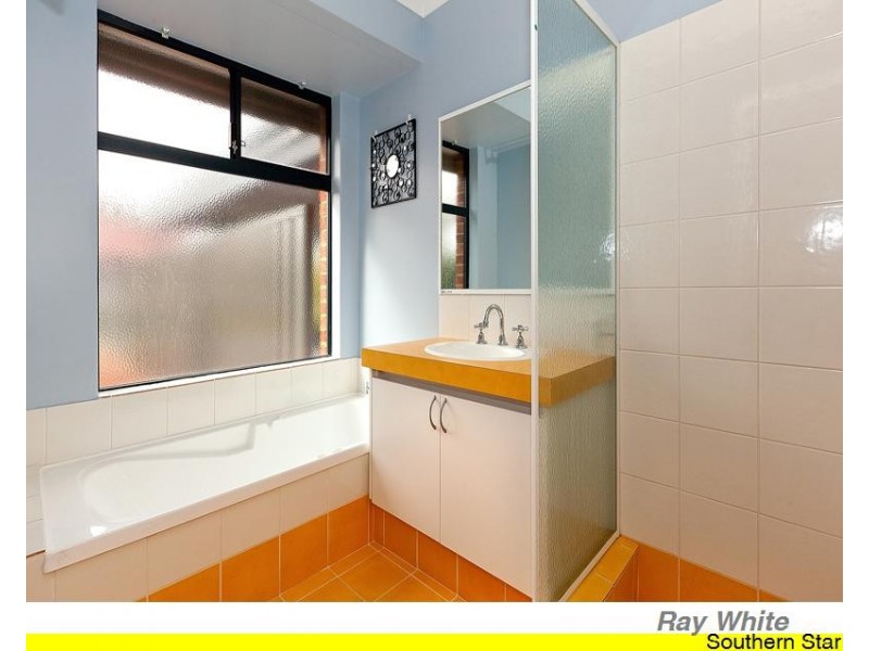 27 Allwood Ave, Hilbert WA 6112