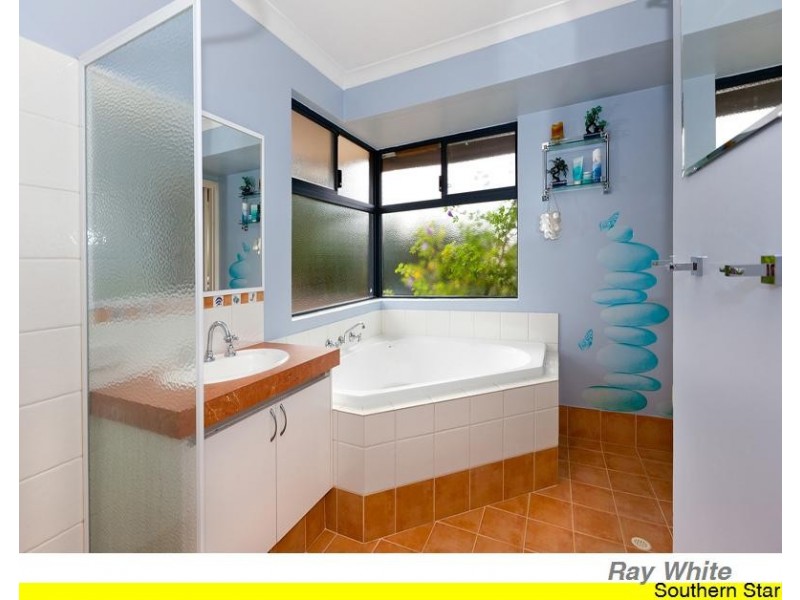 27 Allwood Ave, Hilbert WA 6112