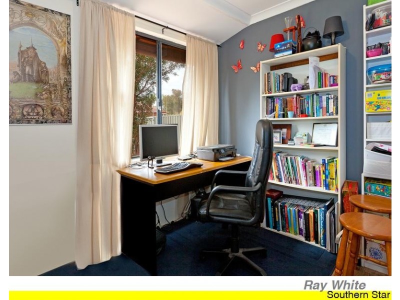 27 Allwood Ave, Hilbert WA 6112