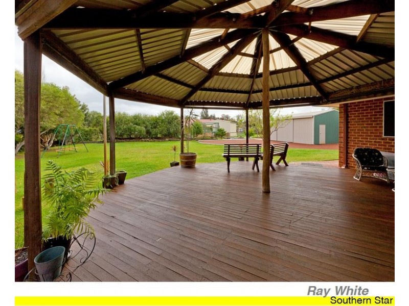 27 Allwood Ave, Hilbert WA 6112