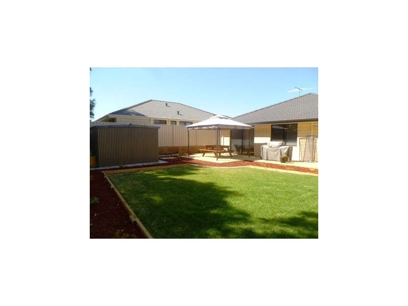 Seville Grove WA 6112