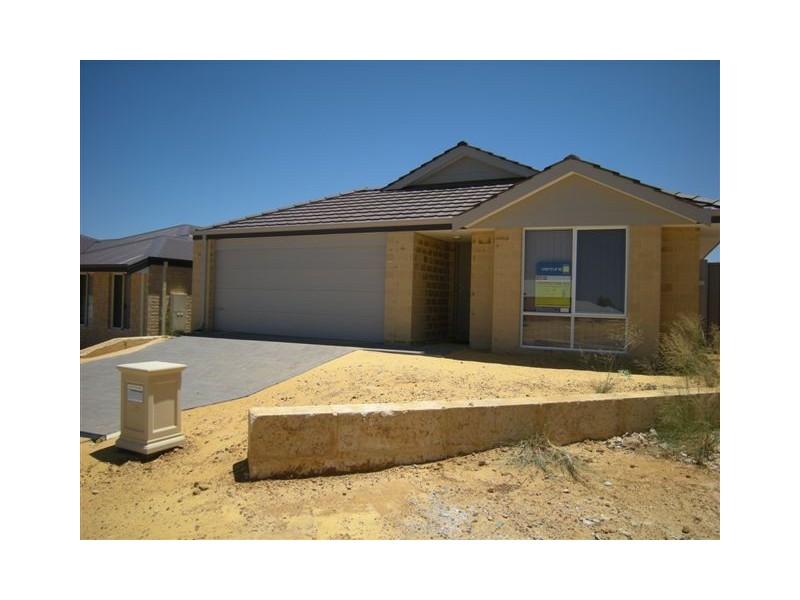 19 Jeffrey Loop, Brookdale WA 6112