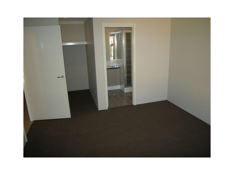 19 Jeffrey Loop, Brookdale WA 6112