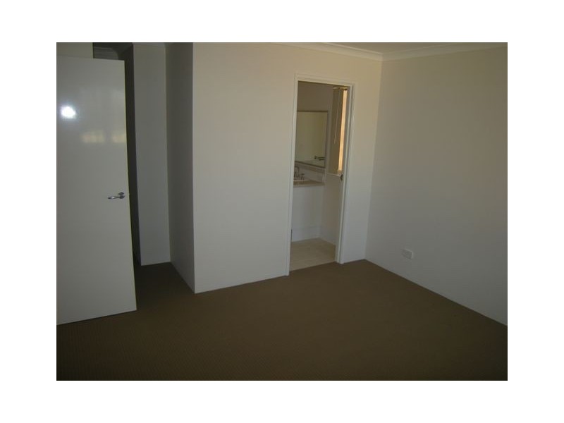 21 Jeffrey Loop, Brookdale WA 6112